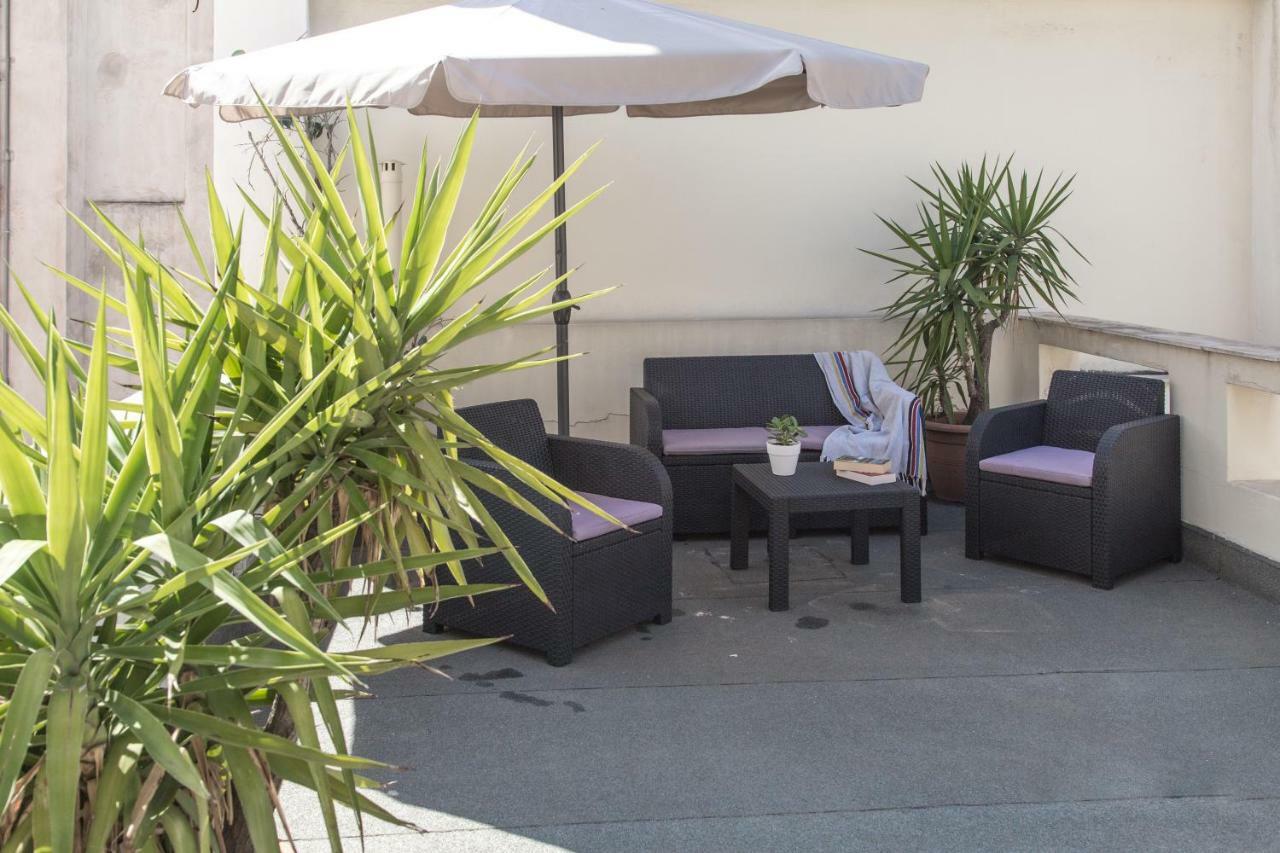 Concierge Downtown Aparthotel Aten Exteriör bild
